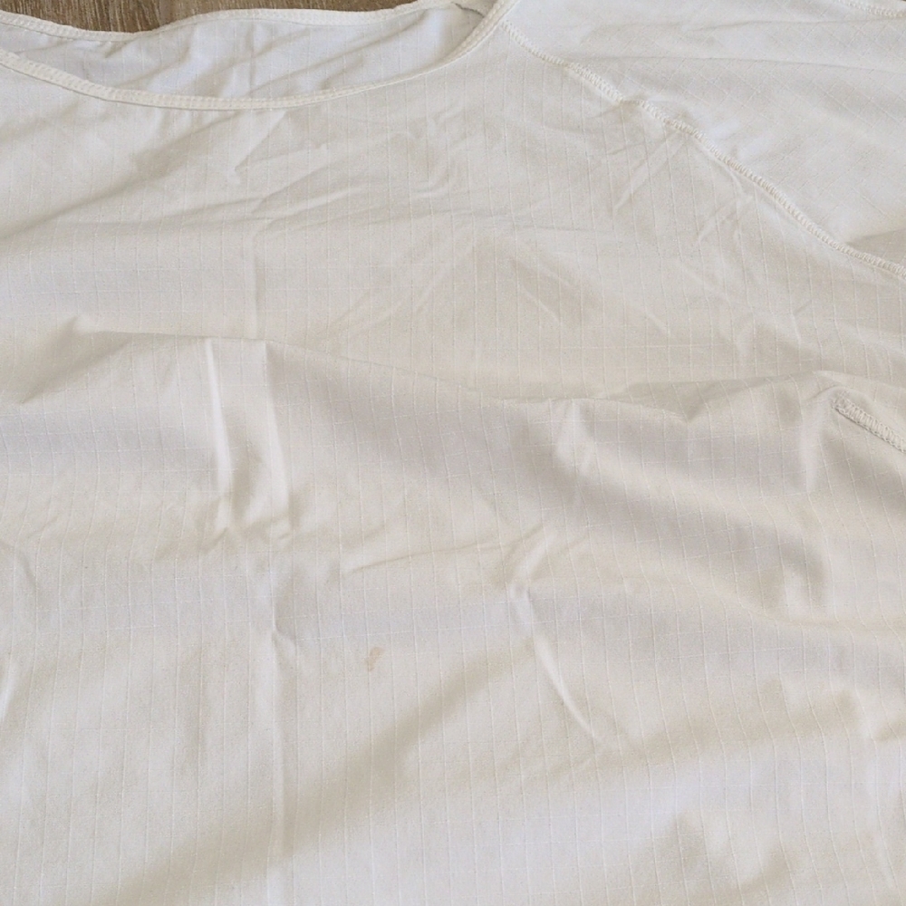Lululemon Athletica White Top - Picture 2 of 4